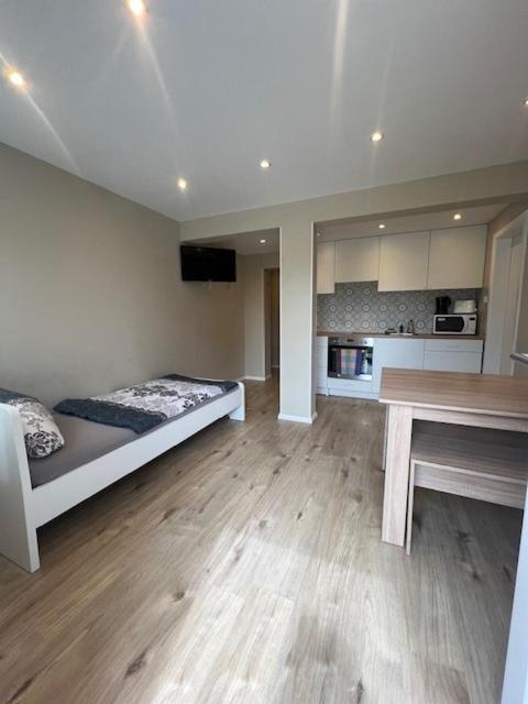 Serena Monteur Apartment Броденбах Экстерьер фото